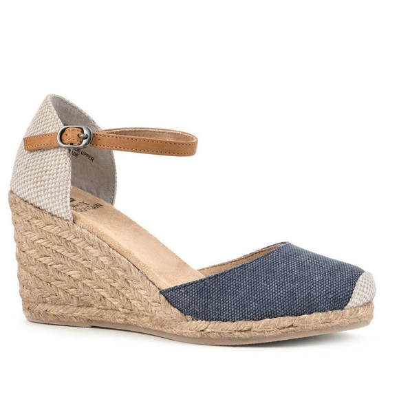 White Mountain Shoes - White Mountain Blue and Tan Espadrille Sandals